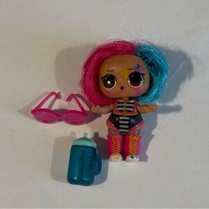 L.O.L. Surprise! Doll “Splatters” with Pink and Blue Hair